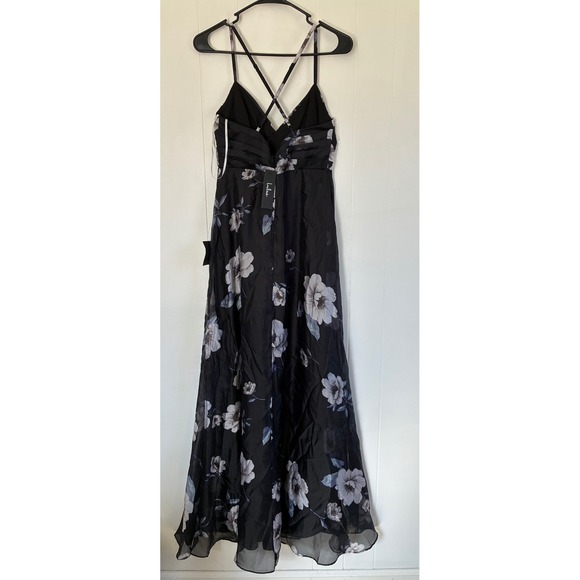 NWT Lulus Black Floral Chiffon Maxi Dress Small Surplice Side Slit Whimsgoth - Picture 2 of 8
